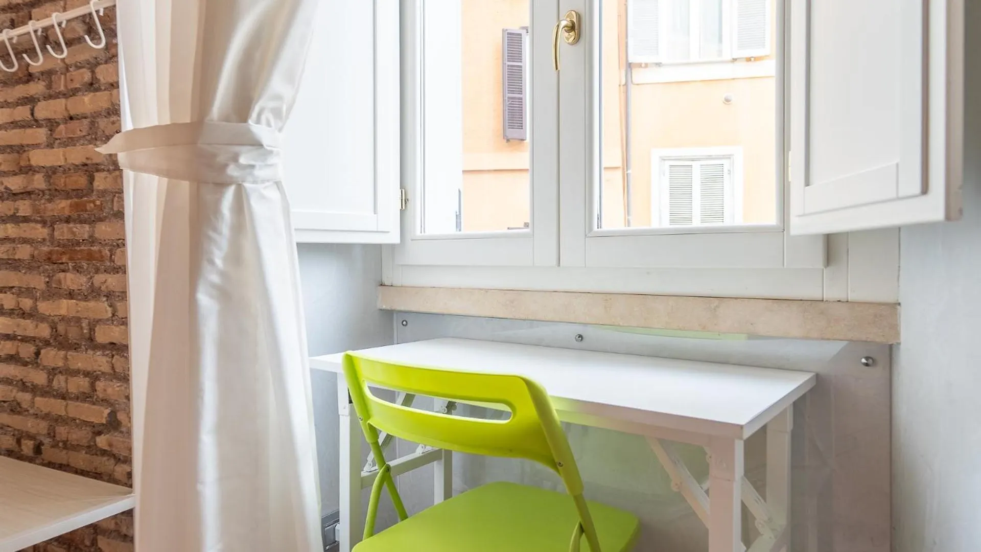 Secret Studio Retreat In The Heart Of The Ghetto By Houseeds Rome Italy
